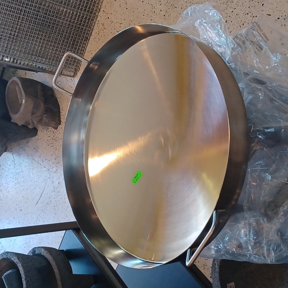 Comal #A1 - Picture 1 of 1